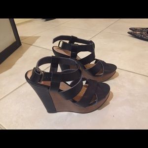 Aldo wedges