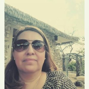 Meet your Posher, Carol