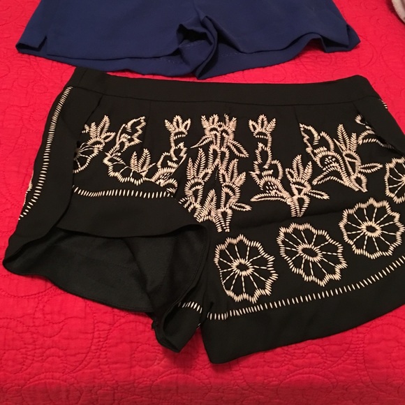 Shorts - Picture 2 of 2
