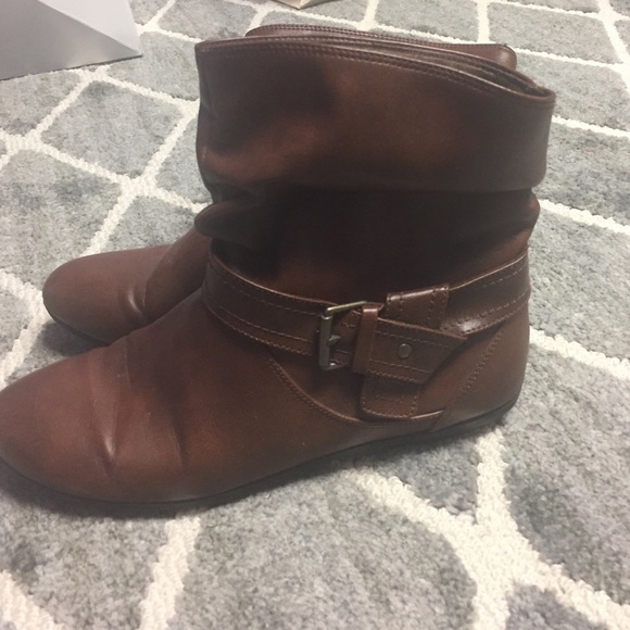 Brown booties - Picture 1 of 3