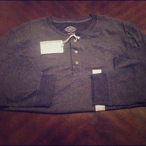 NWT 👨🏻Men's Henley Long Sleeve T Shirt