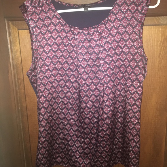 LAST CHANCE!  dressy shell shirt