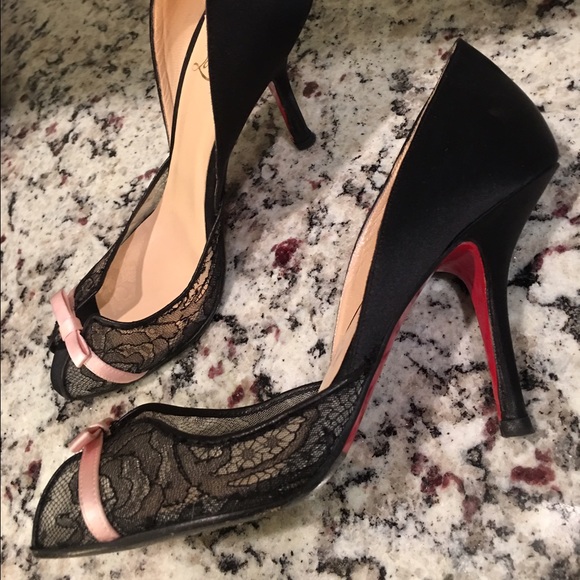 Louboutin Lace Pump - size 37