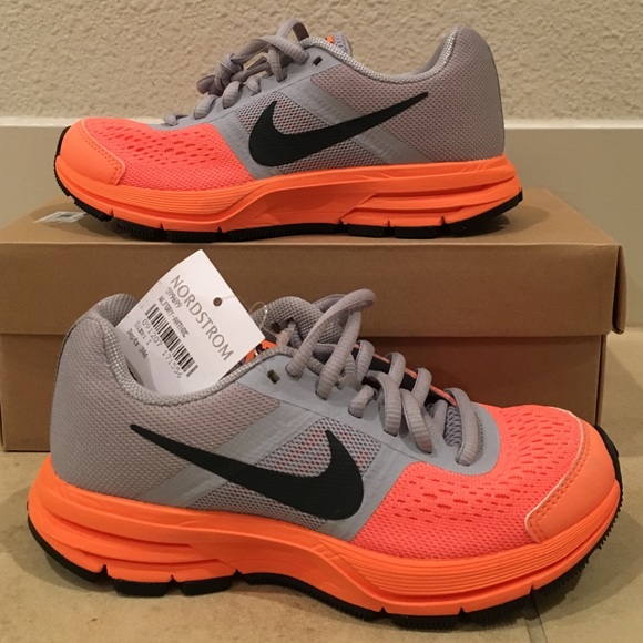 Nike Pegasus 30, size 1 in Boys