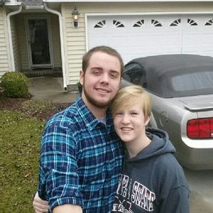 Meet your Posher, Kinley