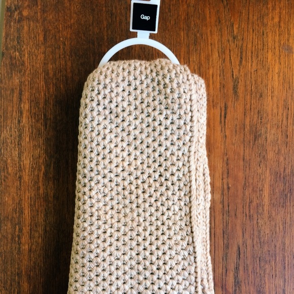 Gap NWT Infinity Scarf