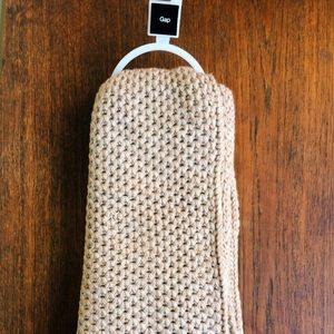 Gap NWT Infinity Scarf