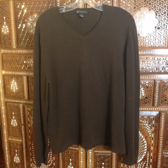 Men's brown cashmere / cotton v-neck