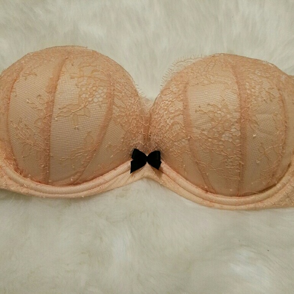 Victoria Secret Very Sexy Lace Strapless Bra