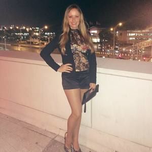 Meet your Posher, Danaella