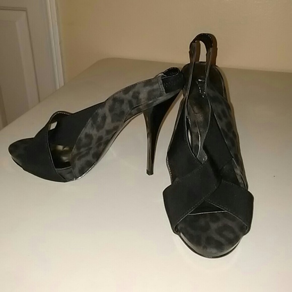 Heels - Picture 2 of 3