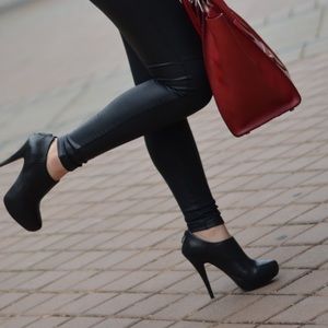 ➕ NEW ➕ Vince Camuto Bootie | Nordie Exclusive