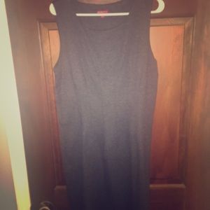 Women's grey sleeveless dress