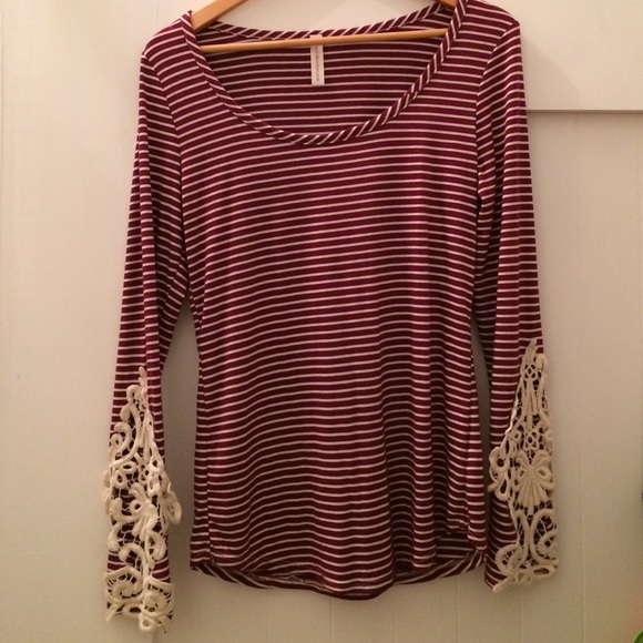 Maroon striped top with lace sleeves