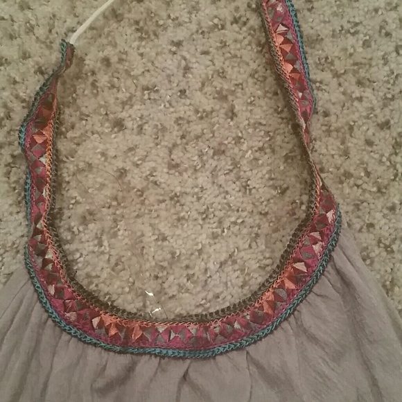 Halter top - Picture 2 of 4