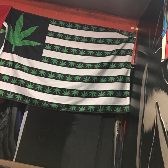 Marijuana Flag - Picture 1 of 1