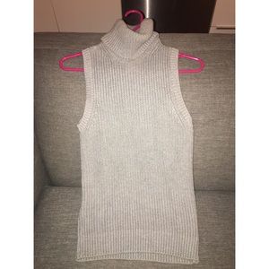 Michael Kors XS Sleeveless turtleneck sweater