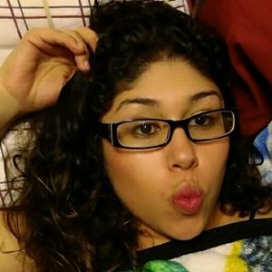 Meet your Posher, Gloria