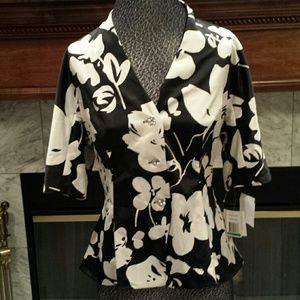 Black and white floral top