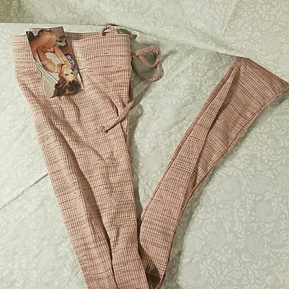 Small Naked Wardrobe Active wear leggings