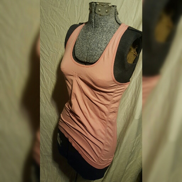 ⏳LAST CHANCE ⌛Peach Fitted Athletic Tank