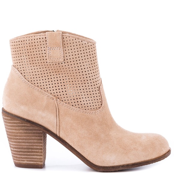 Vince Camuto Booties