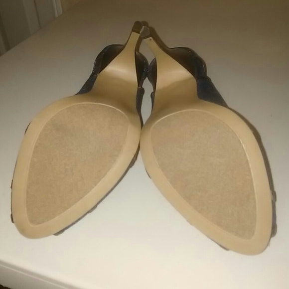 Heel - Picture 4 of 4
