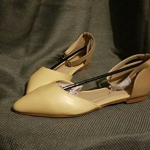 Cute Flats Never Worn