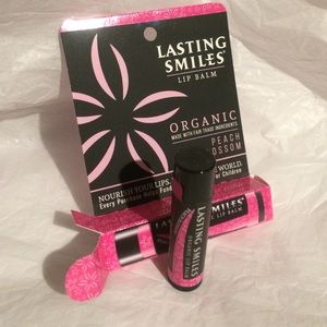 🛍‼️SALE‼️🛍Lip balm and makeup bag