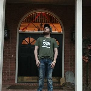 Meet your Posher, Derek