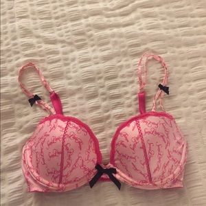 Victoria's Secret 32D Sexy Little Things bra