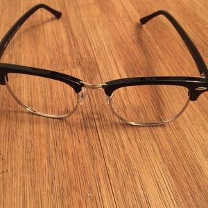 Ray-Ban style glass frame