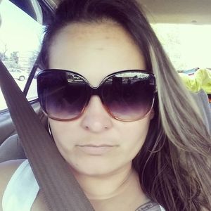 Meet your Posher, Yomaira