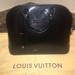 100% Authentic Louis Vuitton Alma Pm Epi Leather