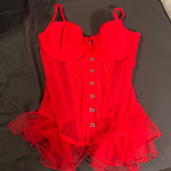 Sexy red Victoria's Secret 36D corset