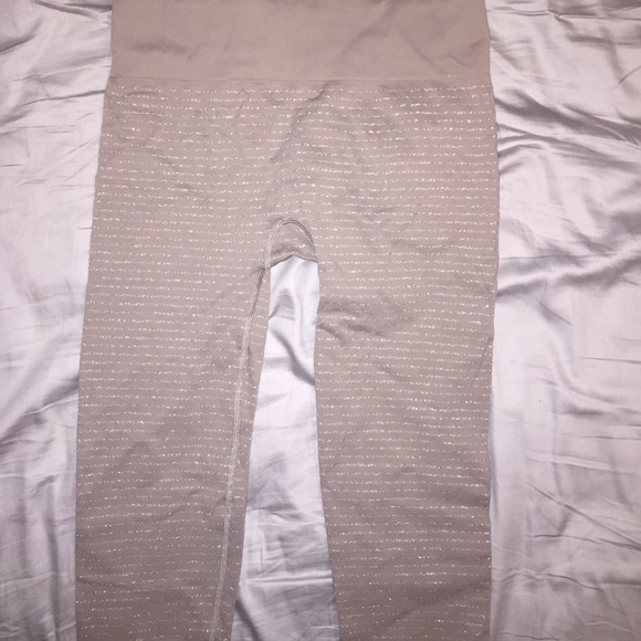 Athleta Taupe and grey striped 7/8 Leggings