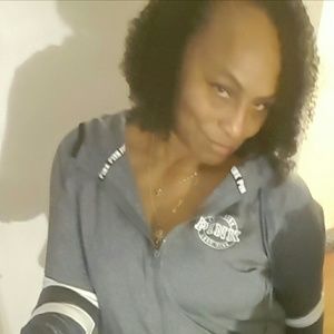 Meet your Posher, Twana