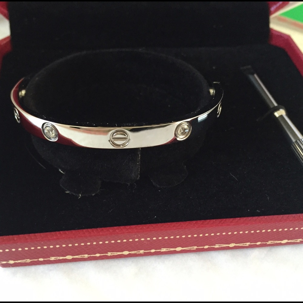 Listing for @mariastuzun