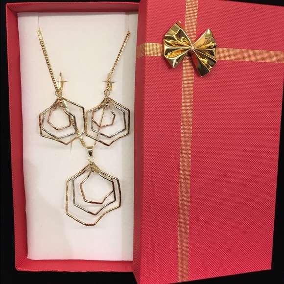 Jewelry - Picture 3 of 3