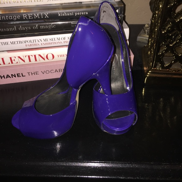 Jessica Simpson Platforms - Picture 2 of 4