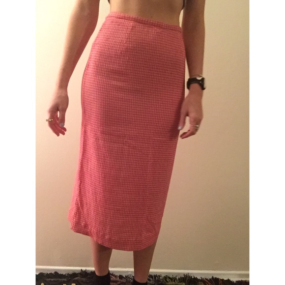 Light weight mid length skirt