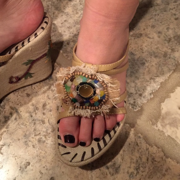 Wedge sandal - fabric and beads