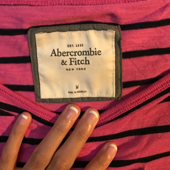 Abercrombie & Fitch off-the-shoulder top - Picture 3 of 3