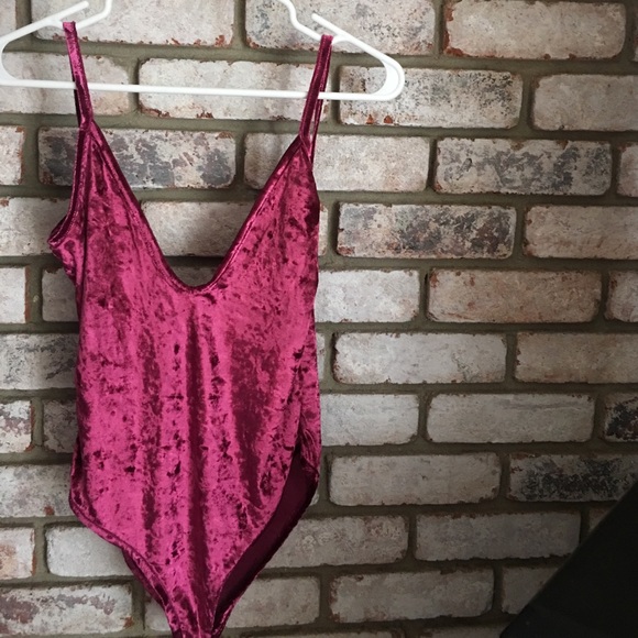 CLOSET CLOSING🎉Crushed Red Velvet Bodysuit - Picture 2 of 4