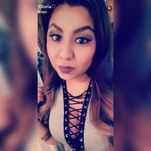 Meet your Posher, Gloria