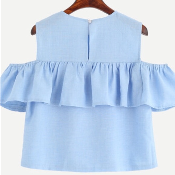 💋BLUE SLEEVELESS COLD SHOULDER RUFFLE TOP💋 - Picture 2 of 4