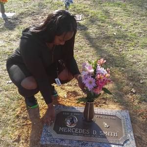 Meet your Posher, Chanel