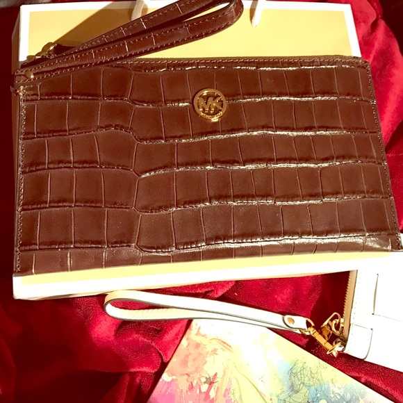 New! Michael Kors Fulton wrist let