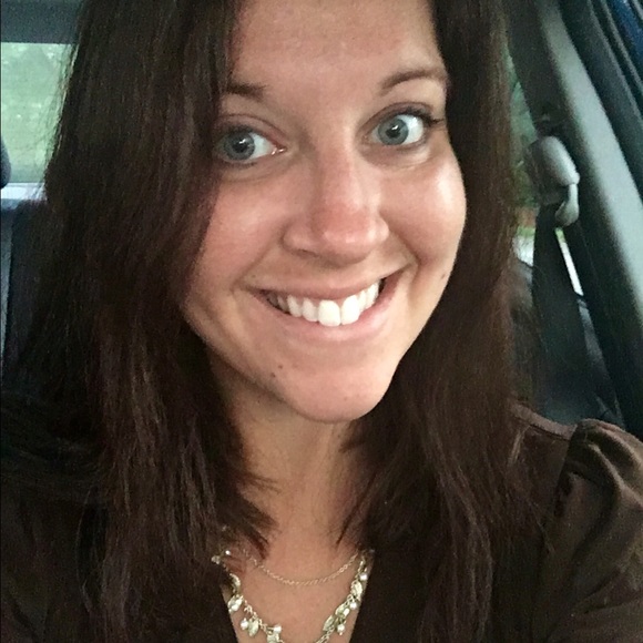 Meet your Posher, Hannah