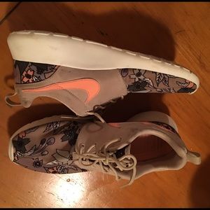 Women's Nike Roshe Run